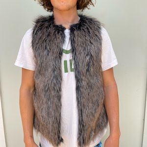 Banana Republic faux fur super cool vest